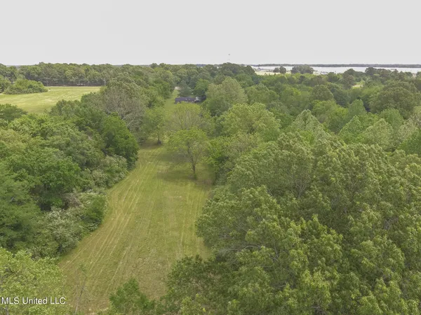 $399,900 | 6741 Hacks Cross Road, Olive Branch, MS 38654