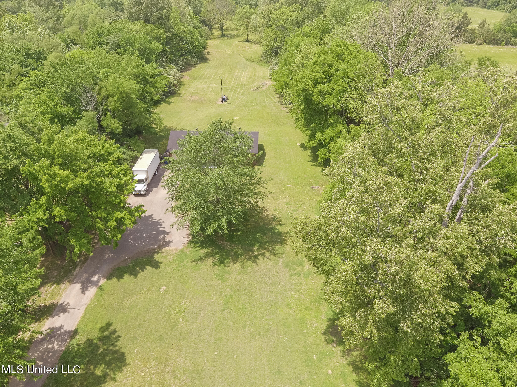 6741 Hacks Cross Road Olive Branch, MS 38654 - Photo 32 of 41 6741 Hacks Cross Road Drone-5