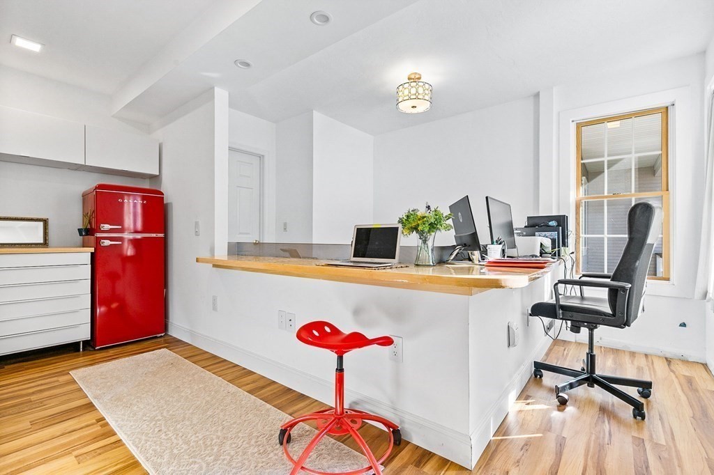 5 Gurney Place Rochester, MA 02770 - Photo 25 of 41
