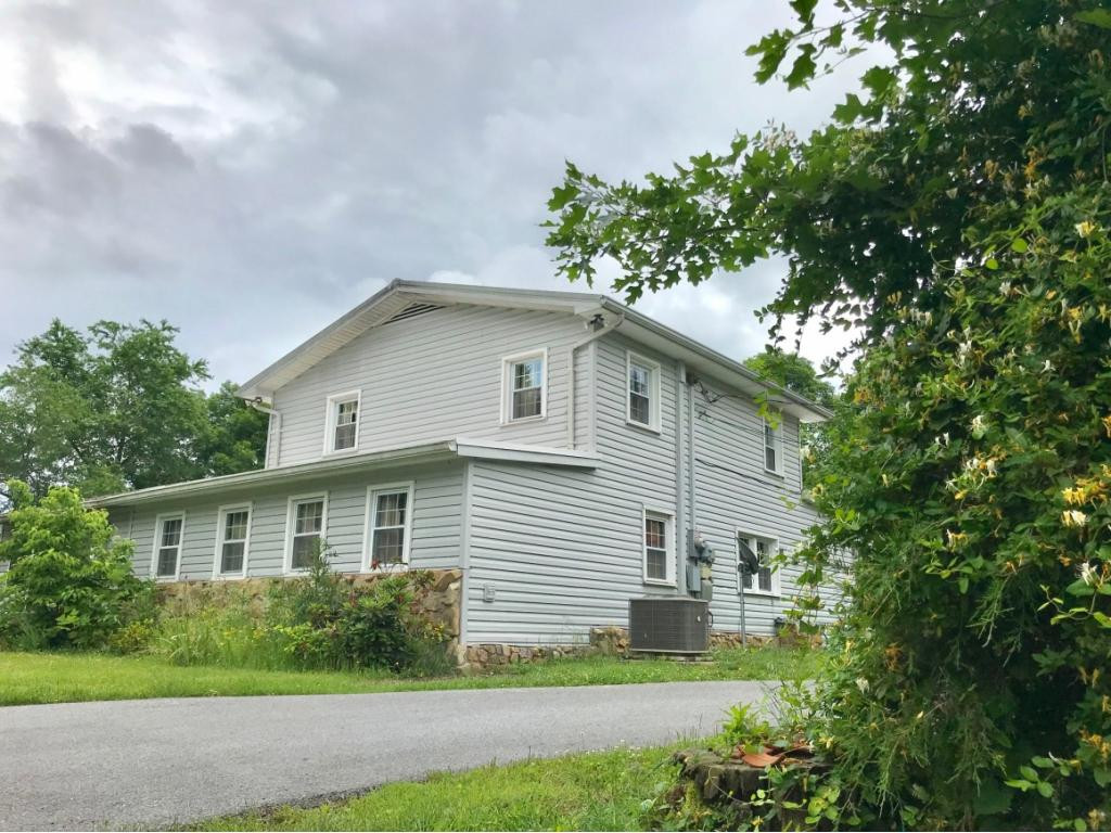 518 Beech Forest Road Bristol, TN 37620 - Photo 1 of 26 Photo 1
