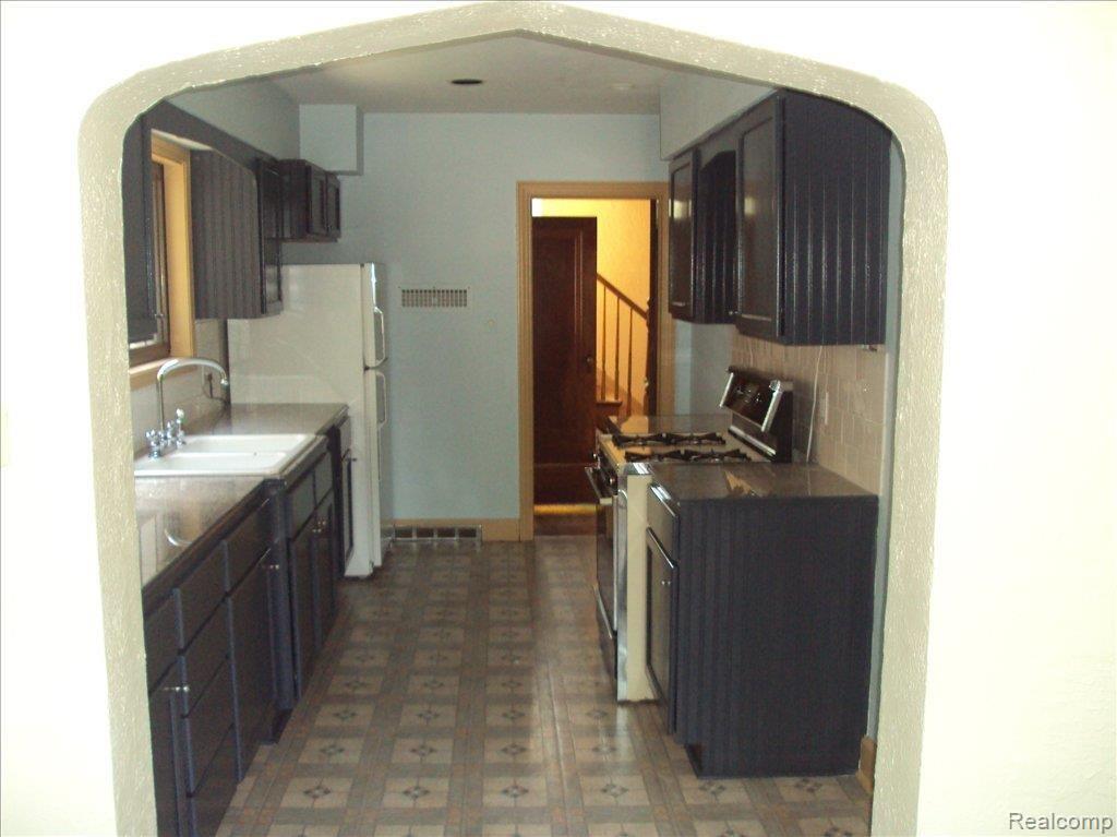 3456 Yorkshire Road Detroit, MI 48224 - Photo 6 of 7 DSC03727