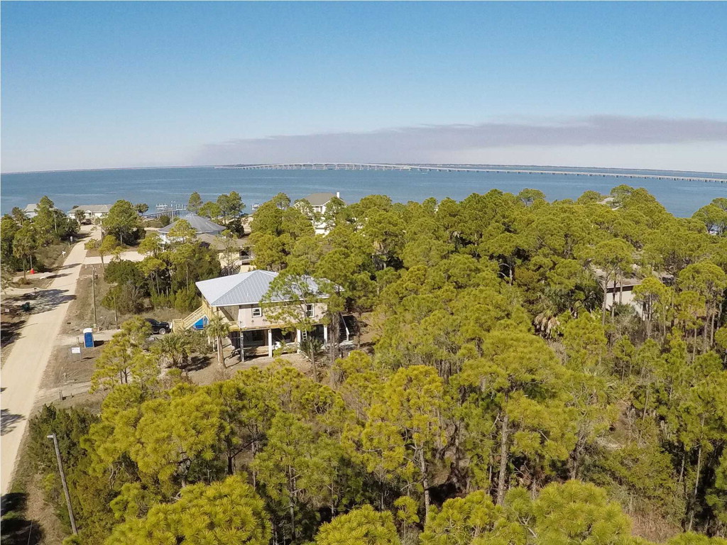 323 Howell Street Eastpoint, FL 32328 - Photo 5 of 10