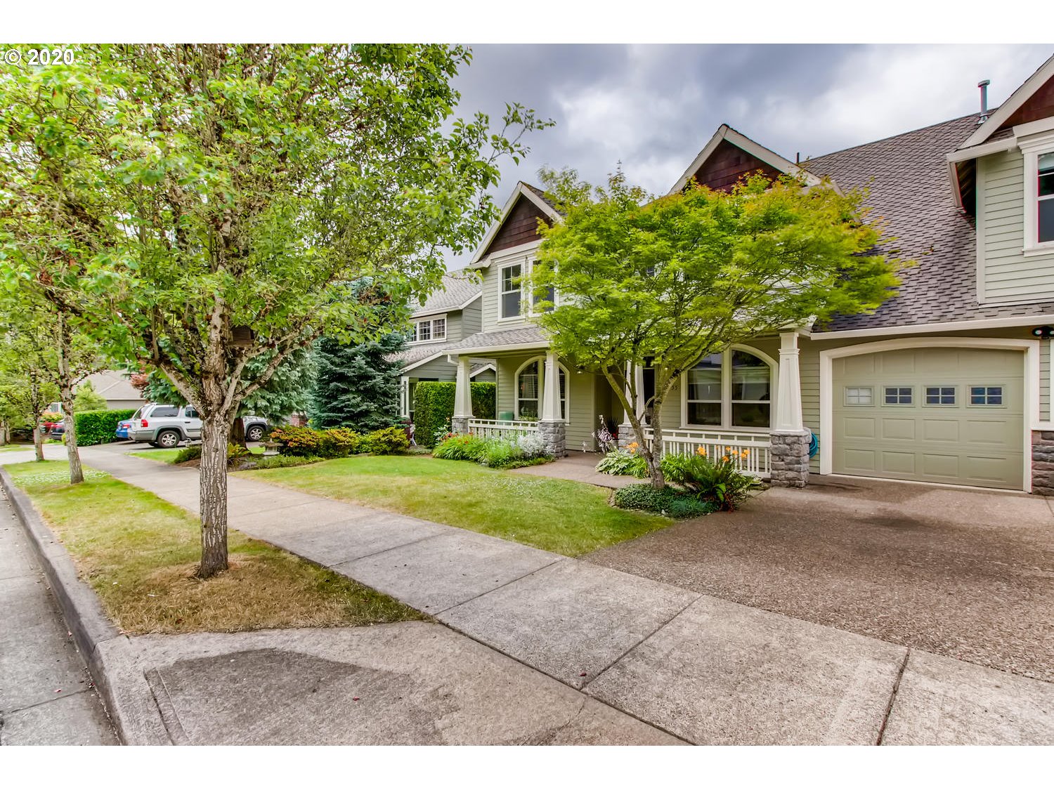 10755 Southeast 144th Loop Happy Valley, OR 97086 - Photo 2 of 29 Gallery Image 2