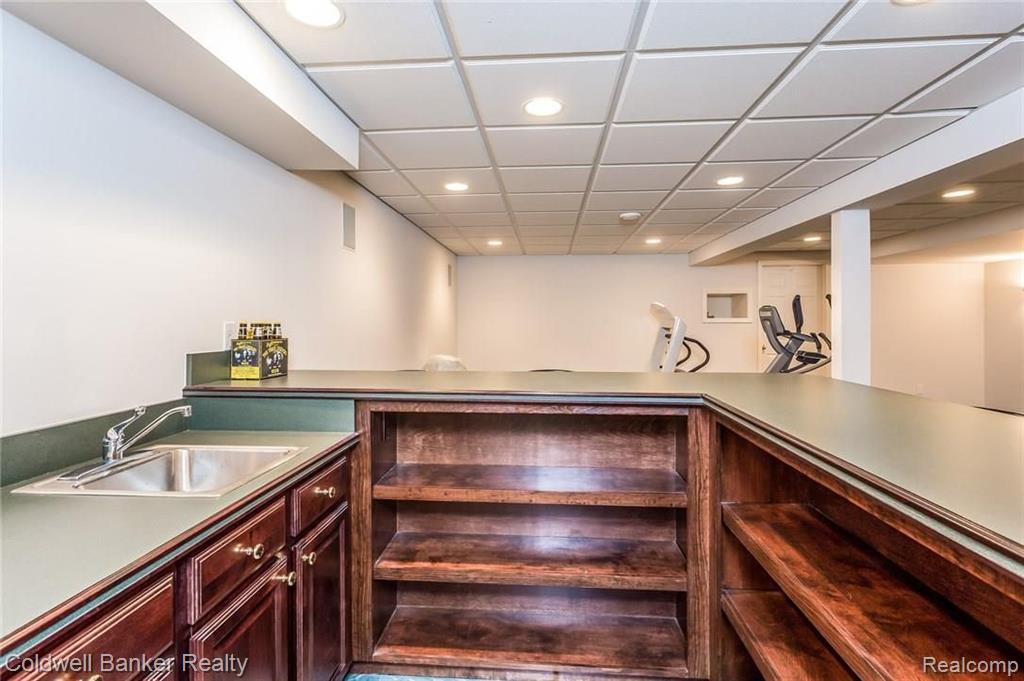 836 Shortridge Avenue Rochester Hills, MI 48307 - Photo 28 of 51