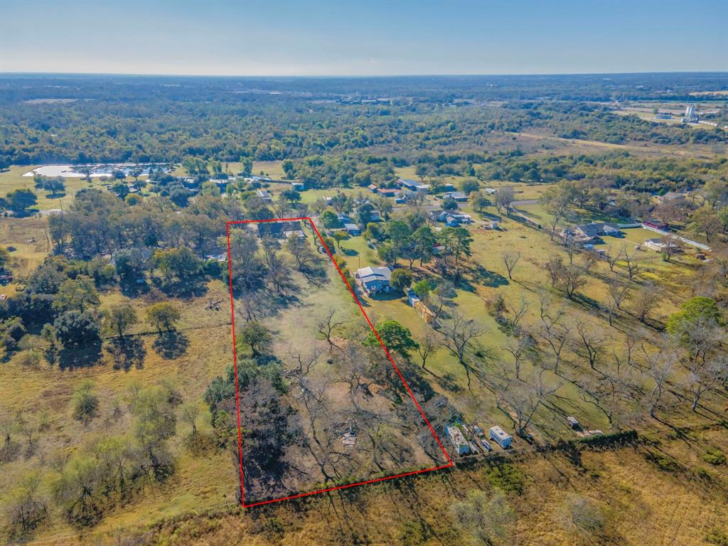 2622 Kendall Lane Waco, TX 76705 - Photo 35 of 40 Aerial view of property and surrounding area with property parcel outlined