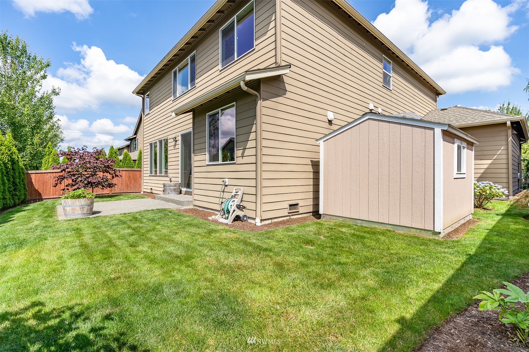 4320 230th Place Southeast Bothell, WA 98021 - Photo 29 of 31 a front view of house with yard