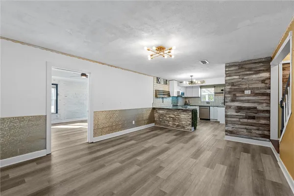 $459,900 | 656 County Road 3570, China Spring, TX 76633