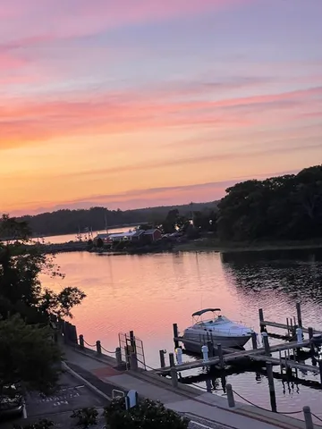 $2,250 | 45 Main Street, Unit 203, Wareham, MA 02571