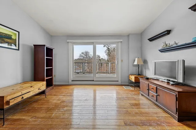 $2,250 | 45 Main Street, Unit 203, Wareham, MA 02571