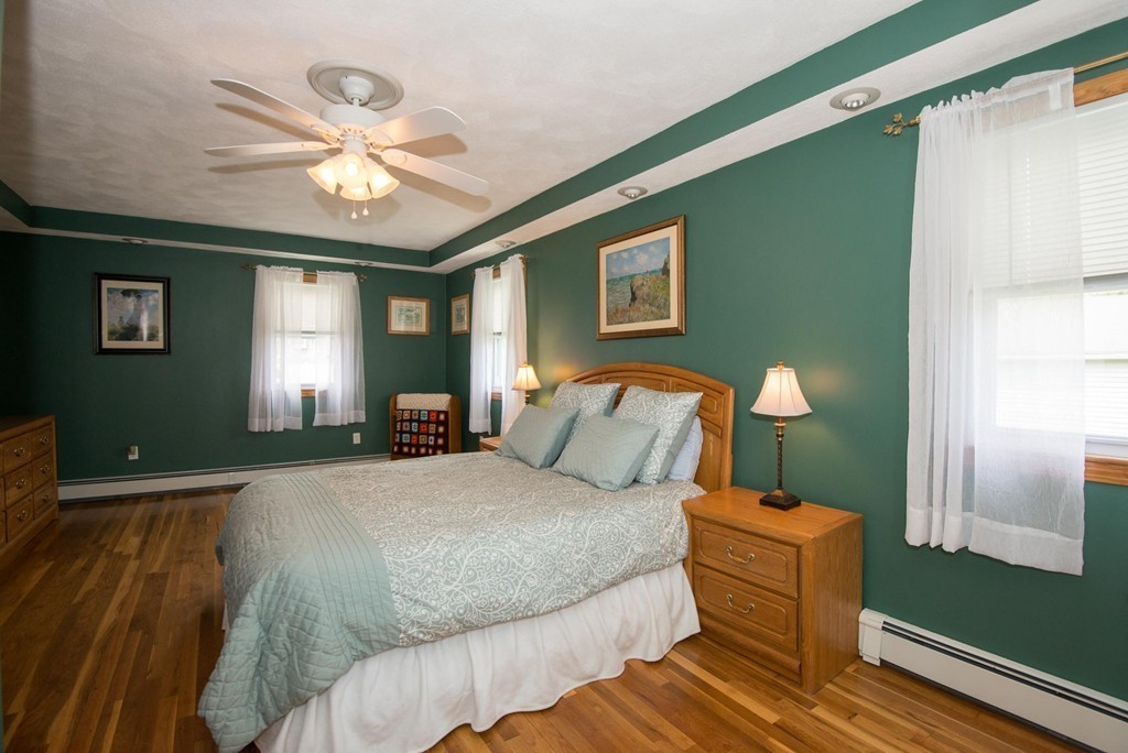 10 Manomet Road Peabody, MA 01960 - Photo 14 of 29 Gallery Image 14
