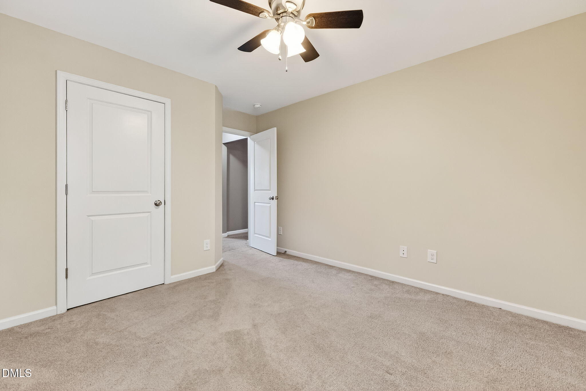 235 Highcroft Circle Benson, NC 27504 - Photo 12 of 17 10-web-or-mls-DSC07559