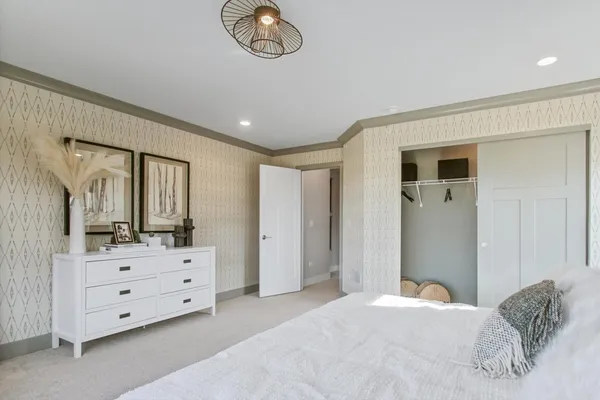 $689,990 | 8497 Liberty Lane, Woodridge, IL 60517