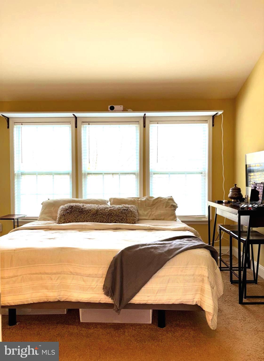 4218 Potomac Highlands Circle Triangle, VA 22172 - Photo 13 of 18 Upper Level 2 - Primary Bedroom No. 3