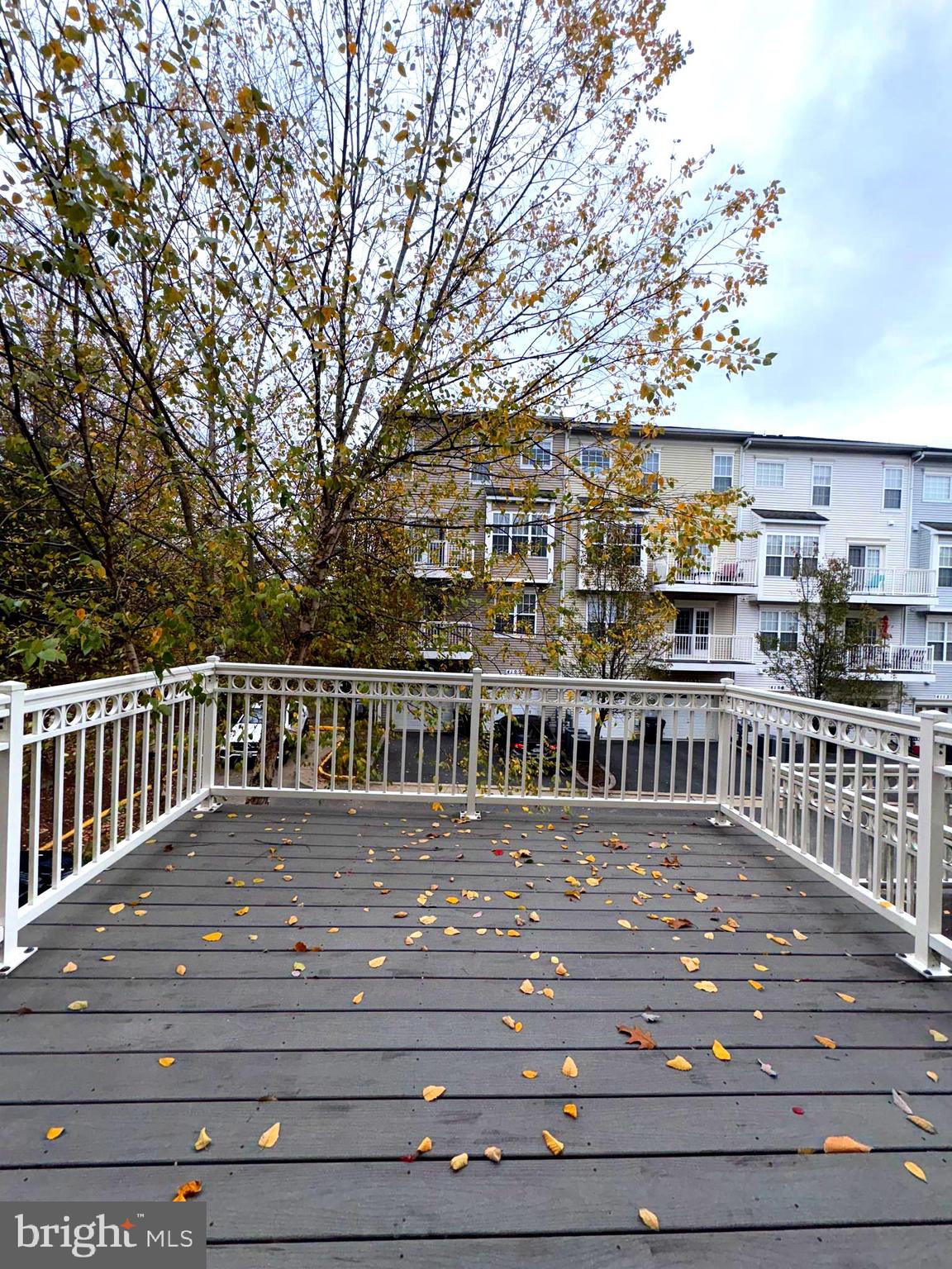 4218 Potomac Highlands Circle Triangle, VA 22172 - Photo 8 of 18 Upper Level 1 - Deck Off Family Room