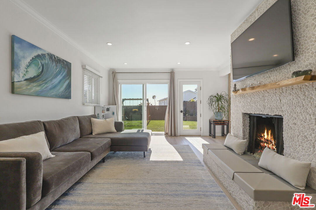 7545 Trask Avenue Playa del Rey, CA 90293 - Photo 11 of 29