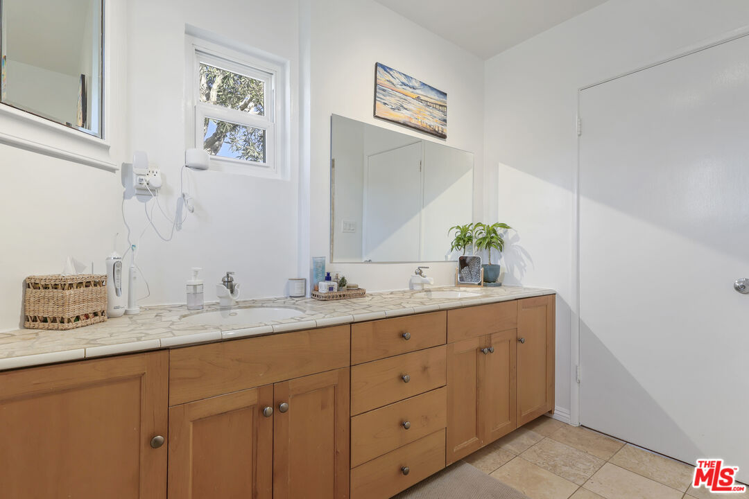 7545 Trask Avenue Playa del Rey, CA 90293 - Photo 19 of 29