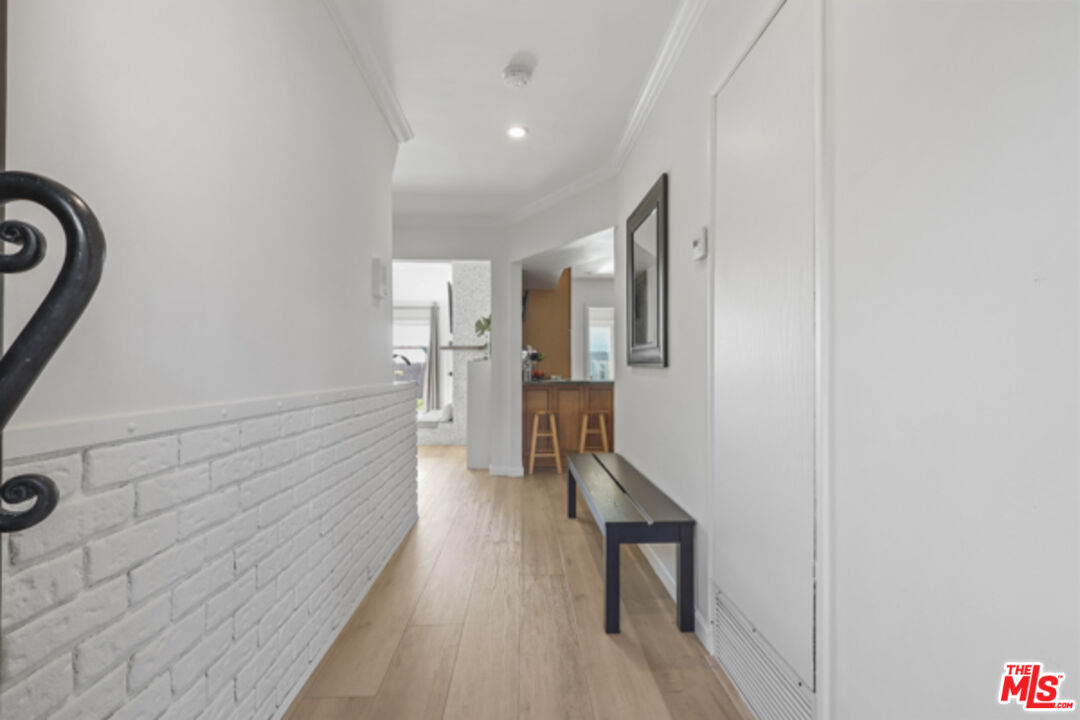 7545 Trask Avenue Playa del Rey, CA 90293 - Photo 3 of 29