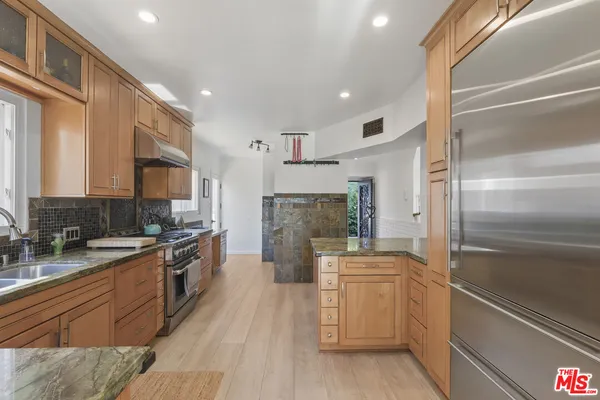 $1,795,000 | 7545 Trask Avenue, Playa del Rey, CA 90293