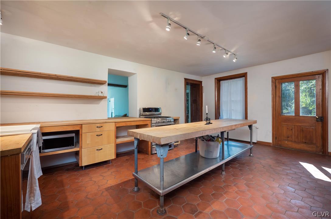 2820 Farr Road Emmaus, PA 18049 - Photo 21 of 47 Gallery Image 21