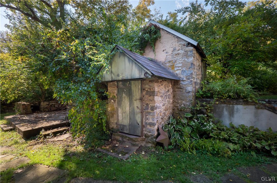2820 Farr Road Emmaus, PA 18049 - Photo 37 of 47 Gallery Image 37