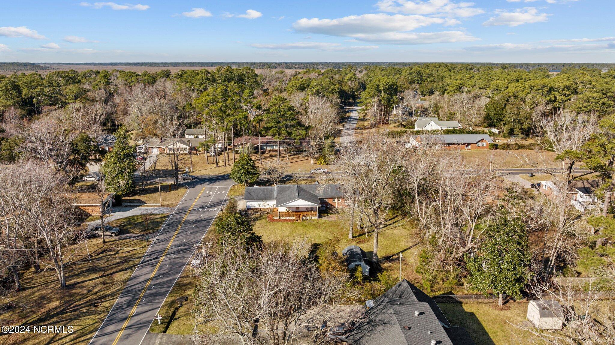 3713 Country Club Road Morehead City, NC 28557 - Photo 33 of 35 3713 Country Club Road