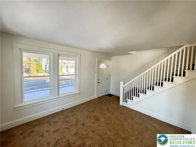 $1,750 | 526 Park Place, Bethlehem, PA 18018