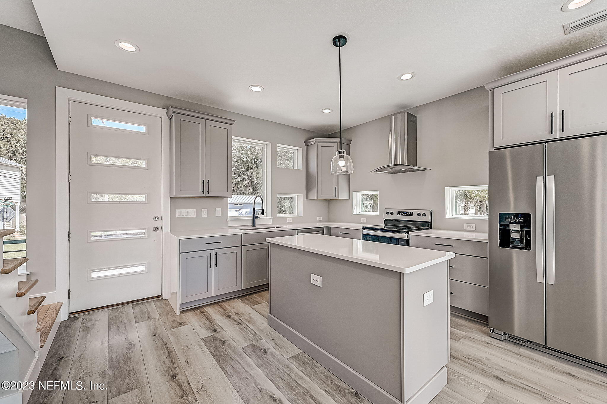 5-web-or-mls-Riberia St-005
