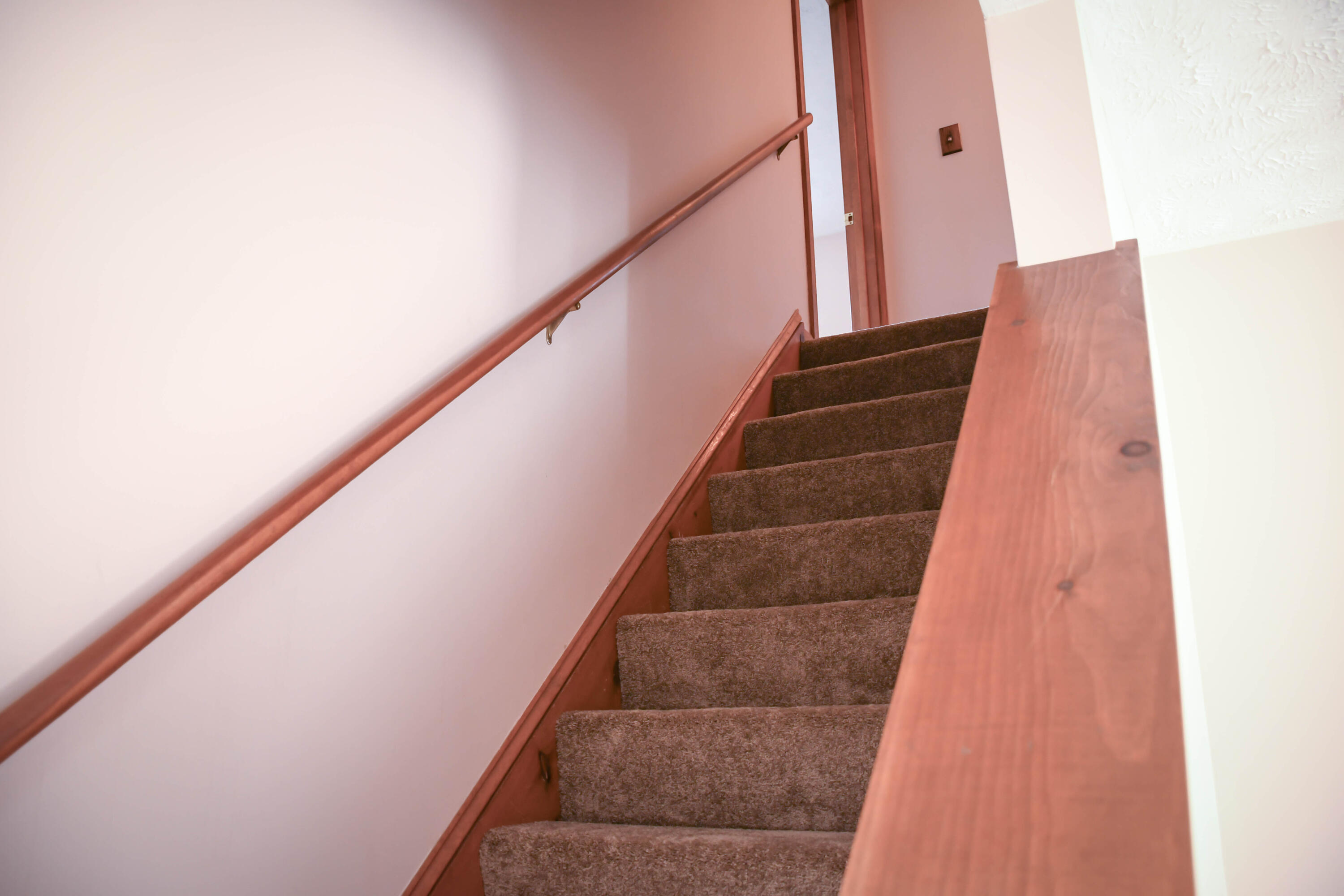 369 Country Club Road Sanford, ME 04073 - Photo 20 of 36 Stairway 2nd level