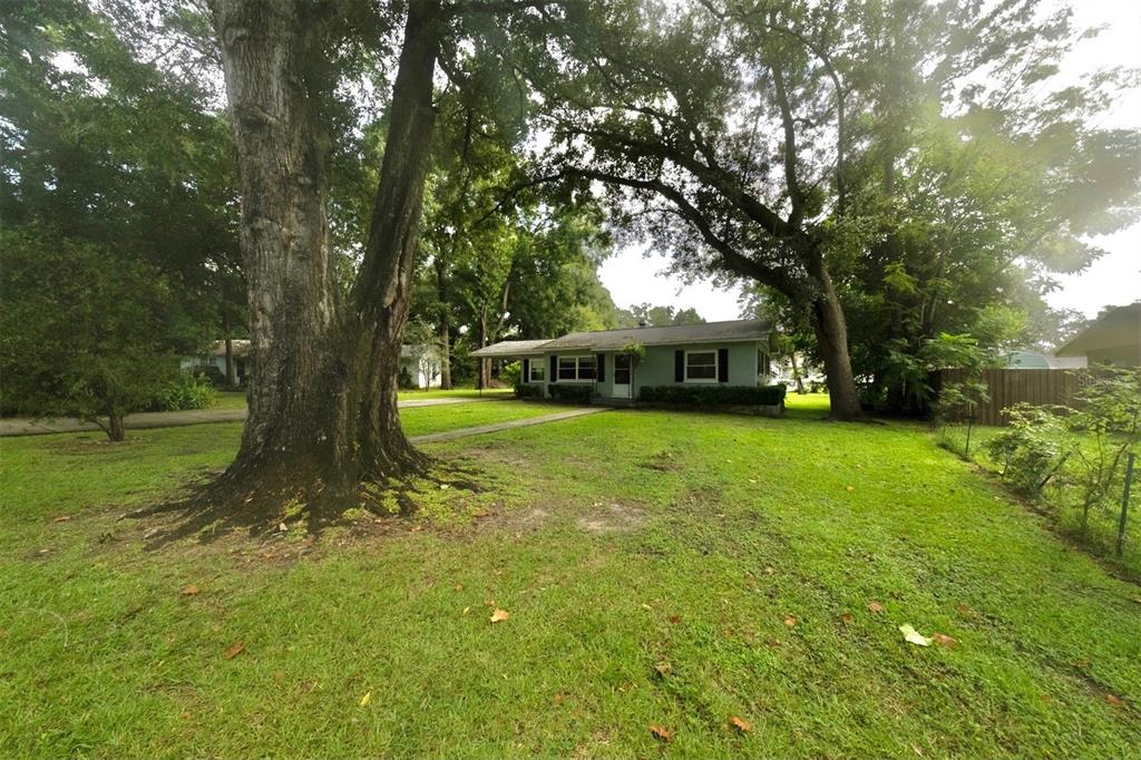 2811 Southeast 28th Road Ocala, FL 34471 - Photo 1 of 1