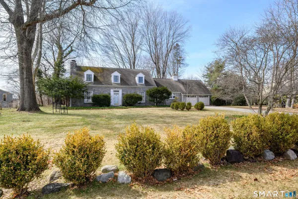$599,900 | 8 Crest Road, Danbury, CT 06811