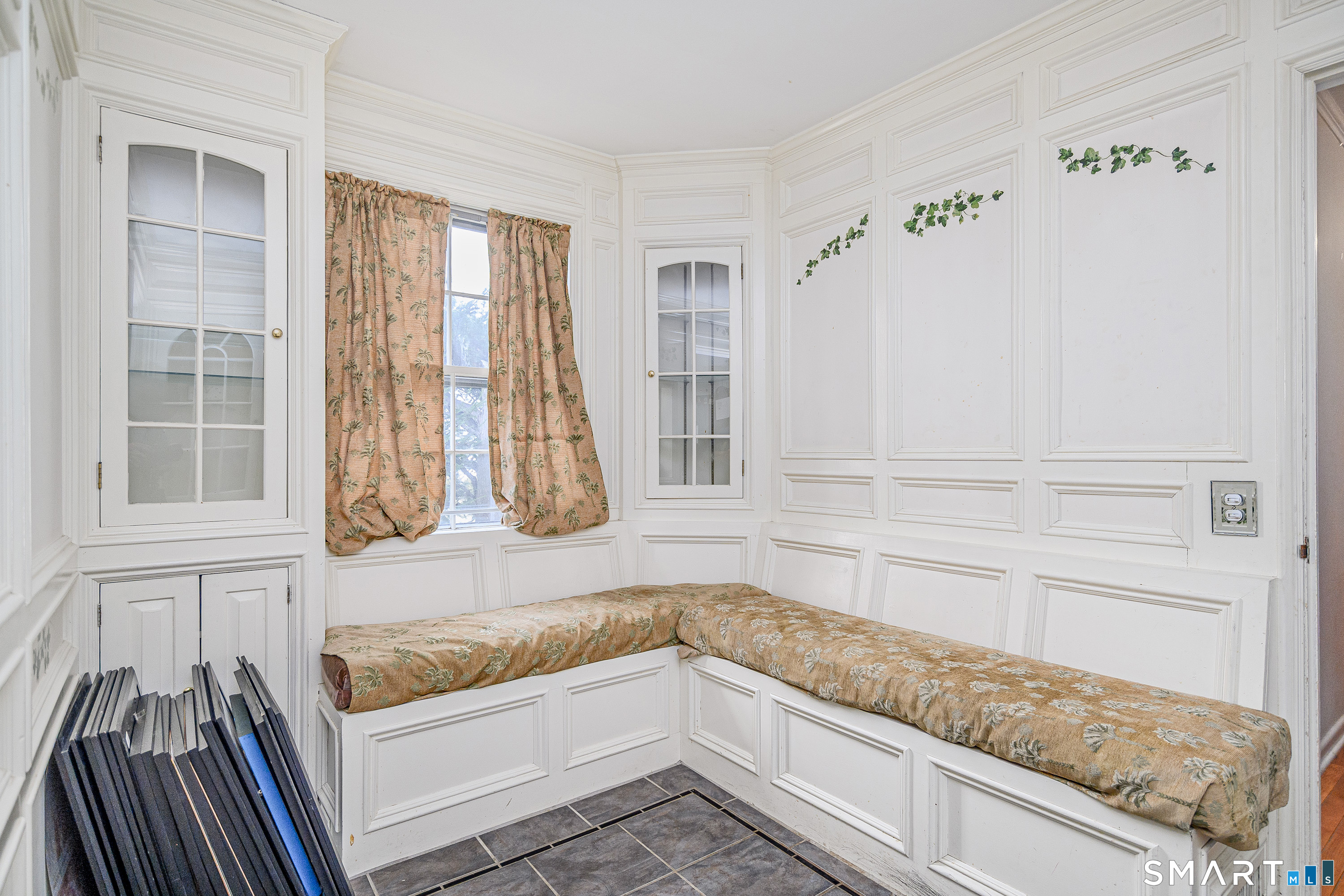 8 Crest Road Danbury, CT 06811 - Photo 18 of 34