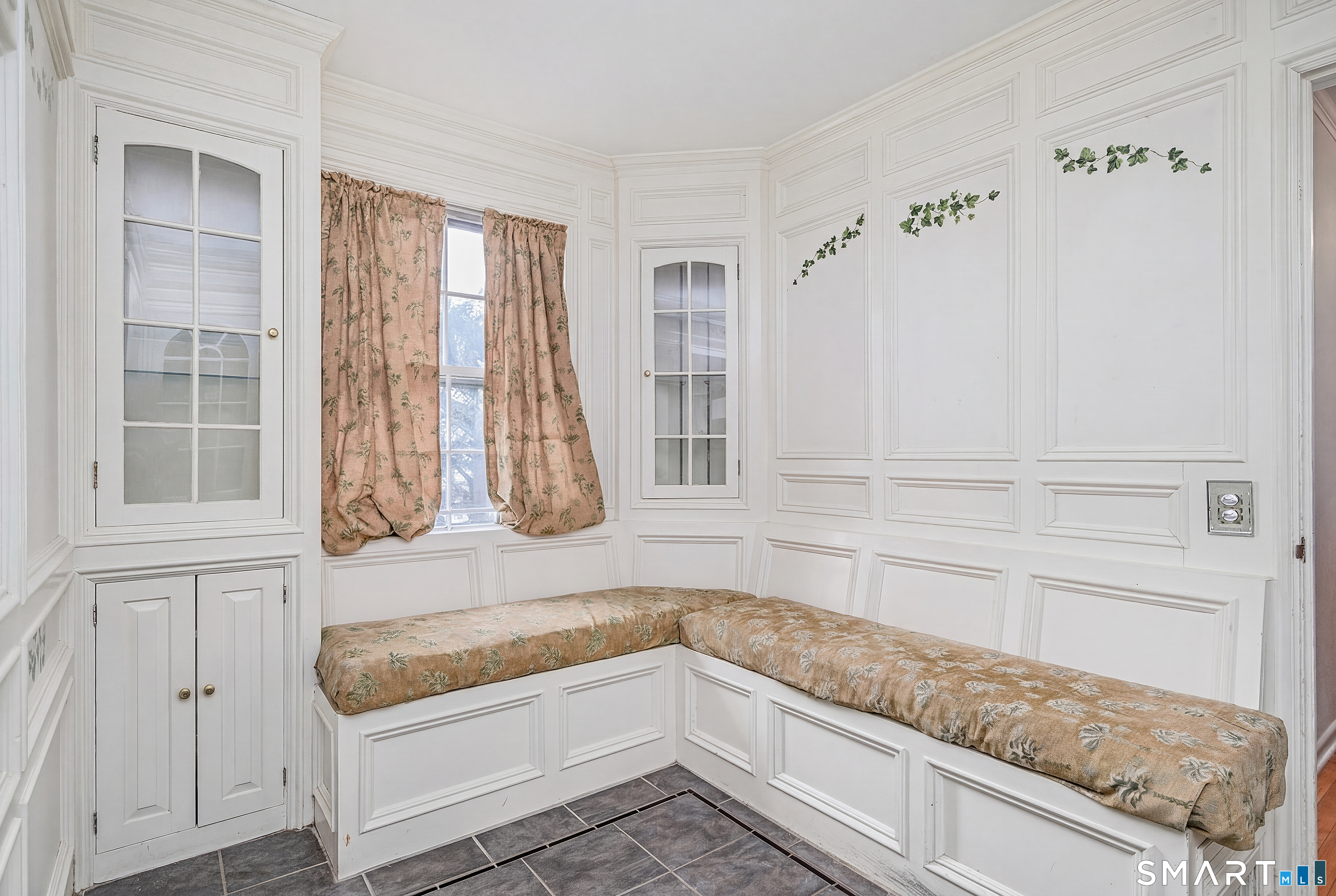 8 Crest Road Danbury, CT 06811 - Photo 19 of 34