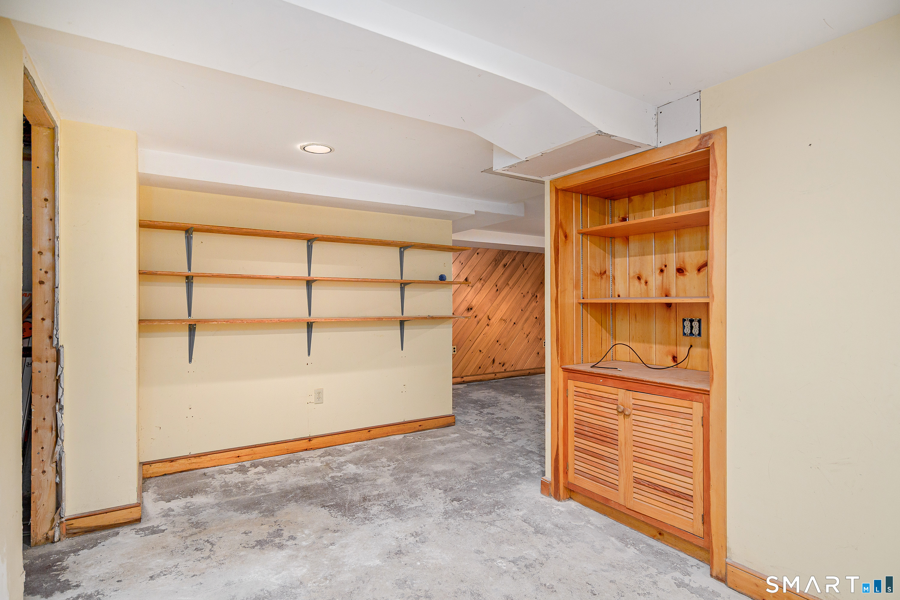 8 Crest Road Danbury, CT 06811 - Photo 31 of 34