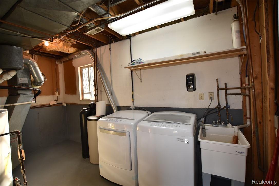 4314 Lahring Road Linden, MI 48451 - Photo 19 of 27 DSC_0093.JPG