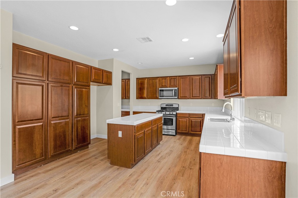 27994 Tate Road Menifee, CA 92584 - Photo 19 of 48