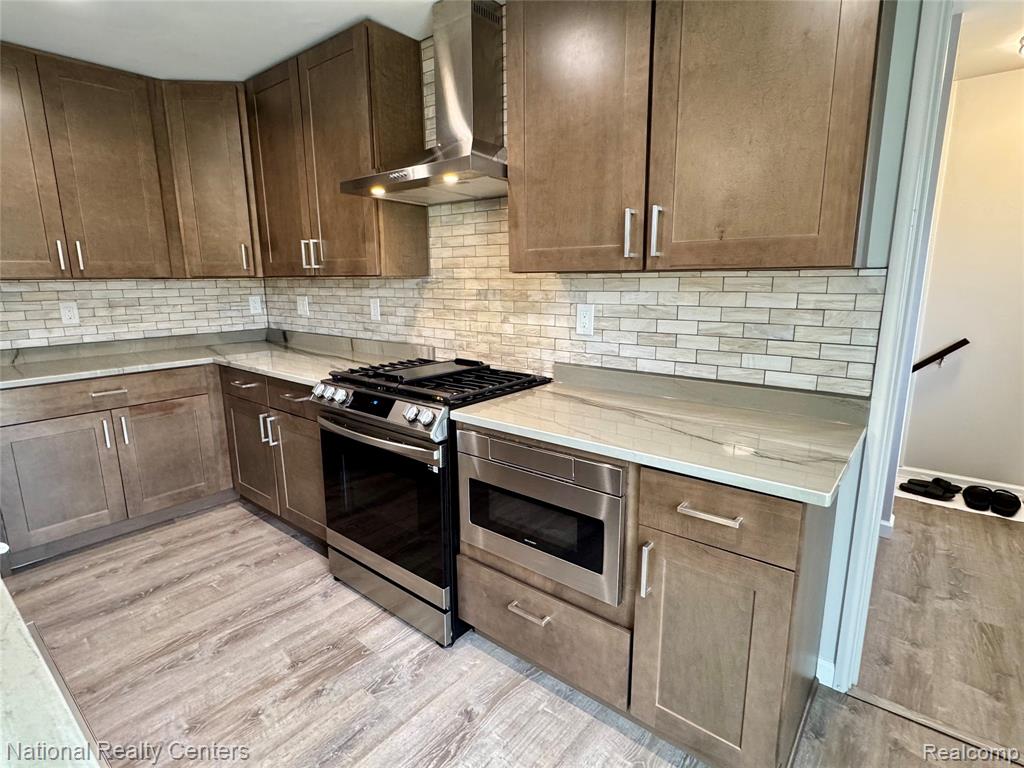 40684 Village Wood Road Novi, MI 48375 - Photo 7 of 23 Gallery Image 7