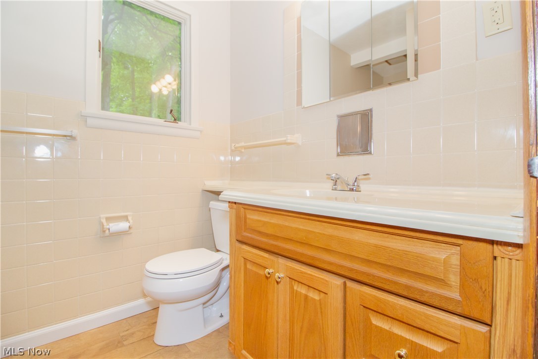 2543 Holgate Road Akron, OH 44313 - Photo 18 of 34