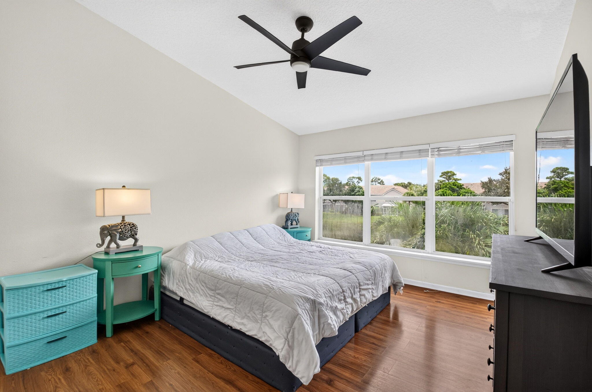 1074 Woodfield Road Greenacres, FL 33415 - Photo 33 of 58 34-web-or-mls-DSC_3384