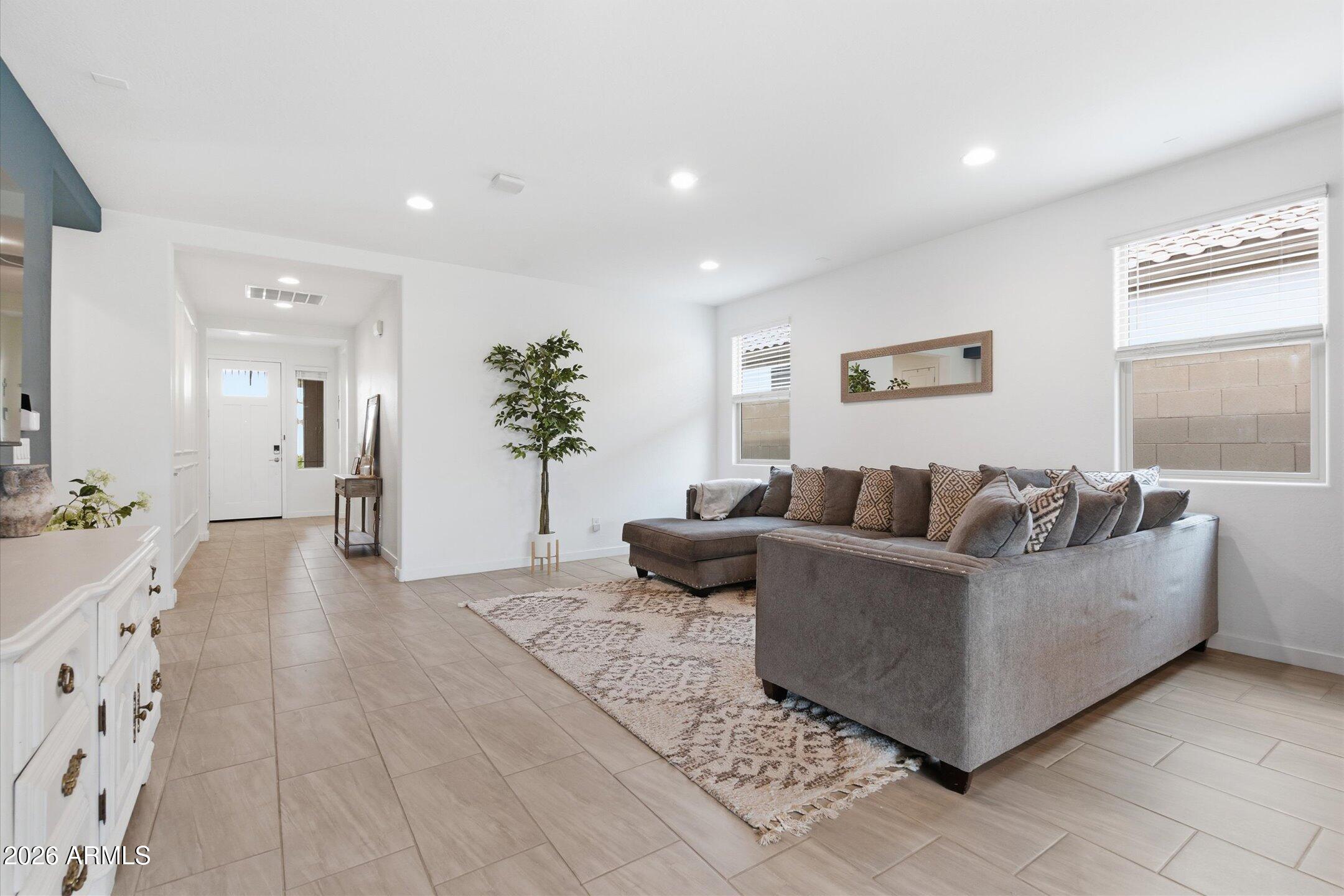 12289 East Ballentine Road Gold Canyon, AZ 85118 - Photo 18 of 54 Great room