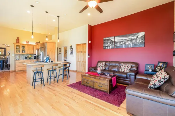 $1,399,000 | 1574 Shadow Knolls Drive, El Cajon, CA 92020