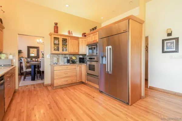 $1,399,000 | 1574 Shadow Knolls Drive, El Cajon, CA 92020