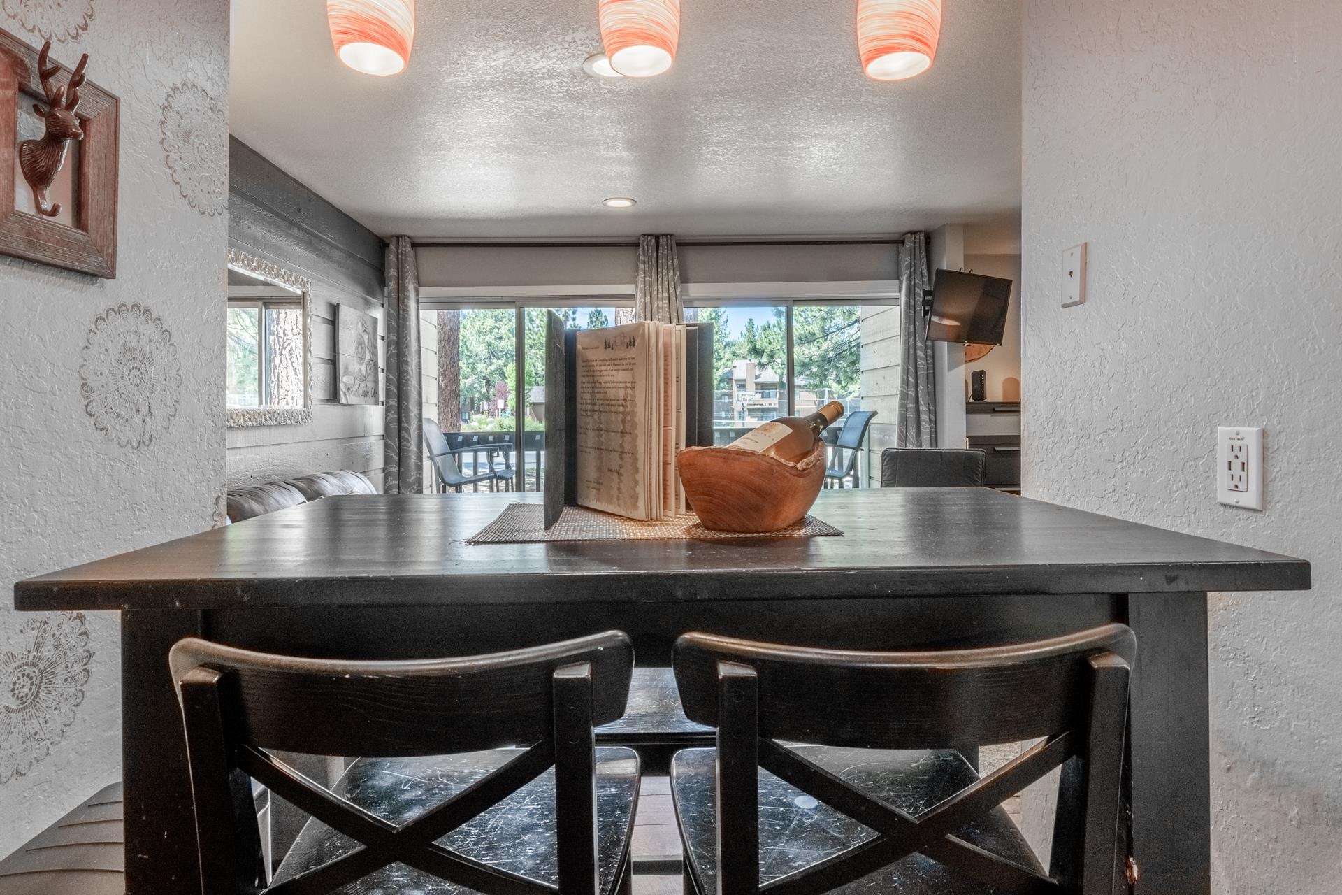 2289 Sierra Nevada Road, Unit F3 Mammoth Lakes, CA 93546 - Photo 8 of 17