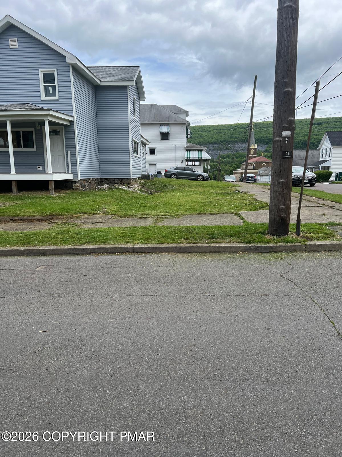 274 Ridge Street Wilkes Barre, PA 18706 - Photo 2 of 6 9e357ad8-6024-4fdb-98dd-015d80ec5b1e