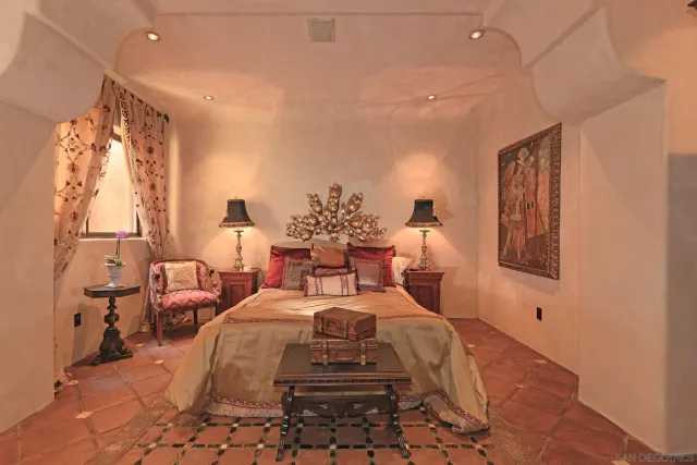 $11,950 | 7604 Country Club Drive, La Jolla, CA 92037