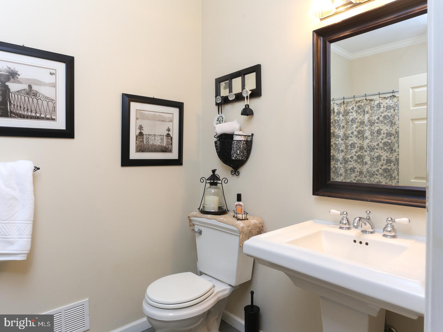 53 Streeker Road Wrightstown, NJ 08562 - Photo 15 of 25 Gallery Image 15