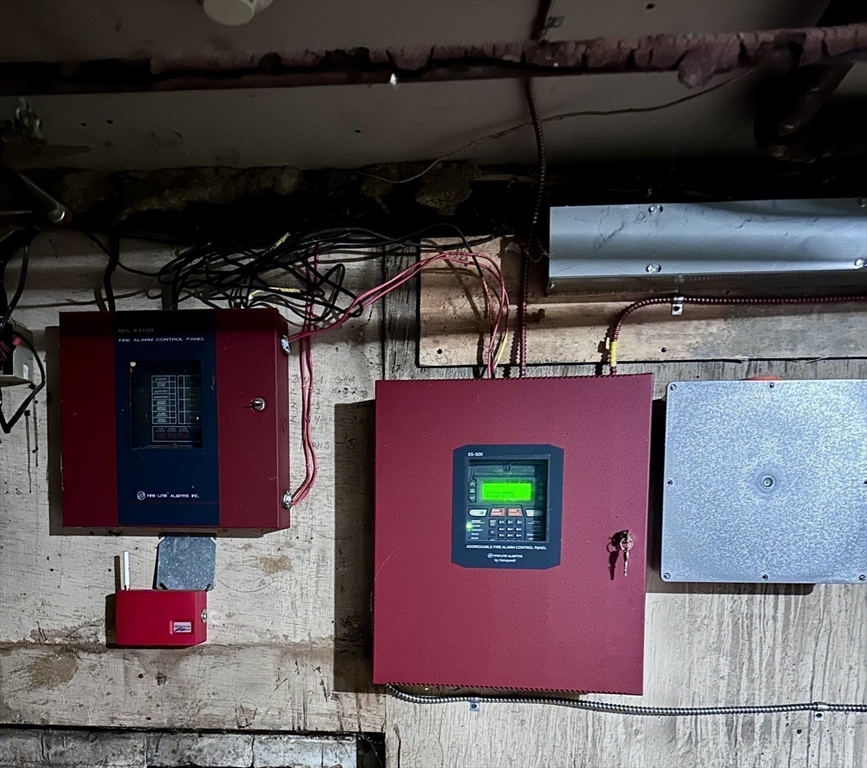 128 Mill Street Springfield, MA 01108 - Photo 9 of 14 a view of electric appliances