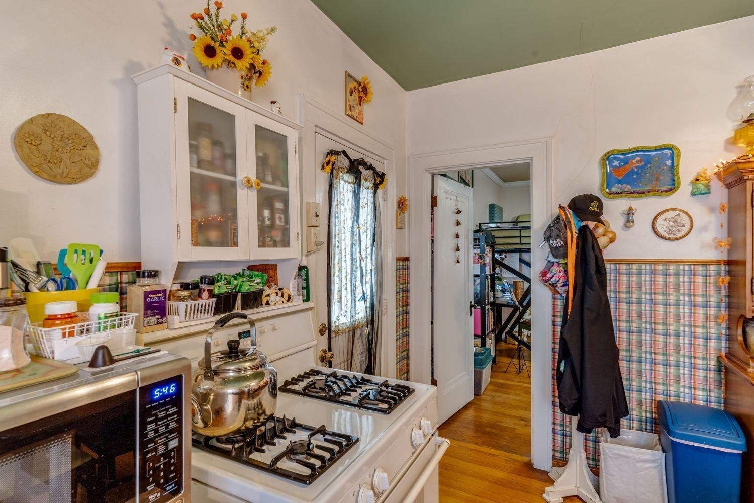 4943 Ralph Avenue Cincinnati, OH 45238 - Photo 7 of 49