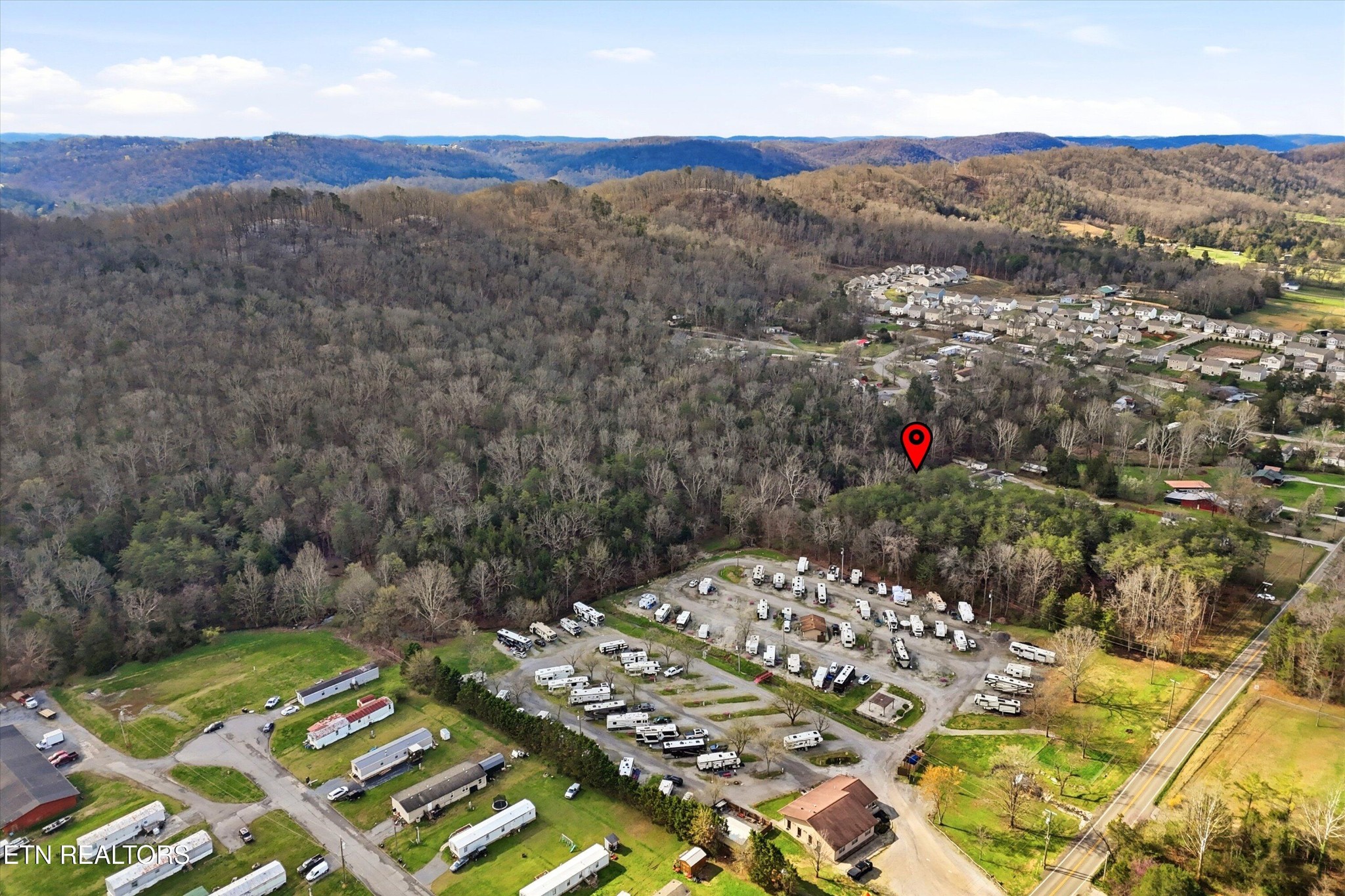 842 East Raccoon Valley Drive Heiskell, TN 37754 - Photo 13 of 17 view of city and mountain view