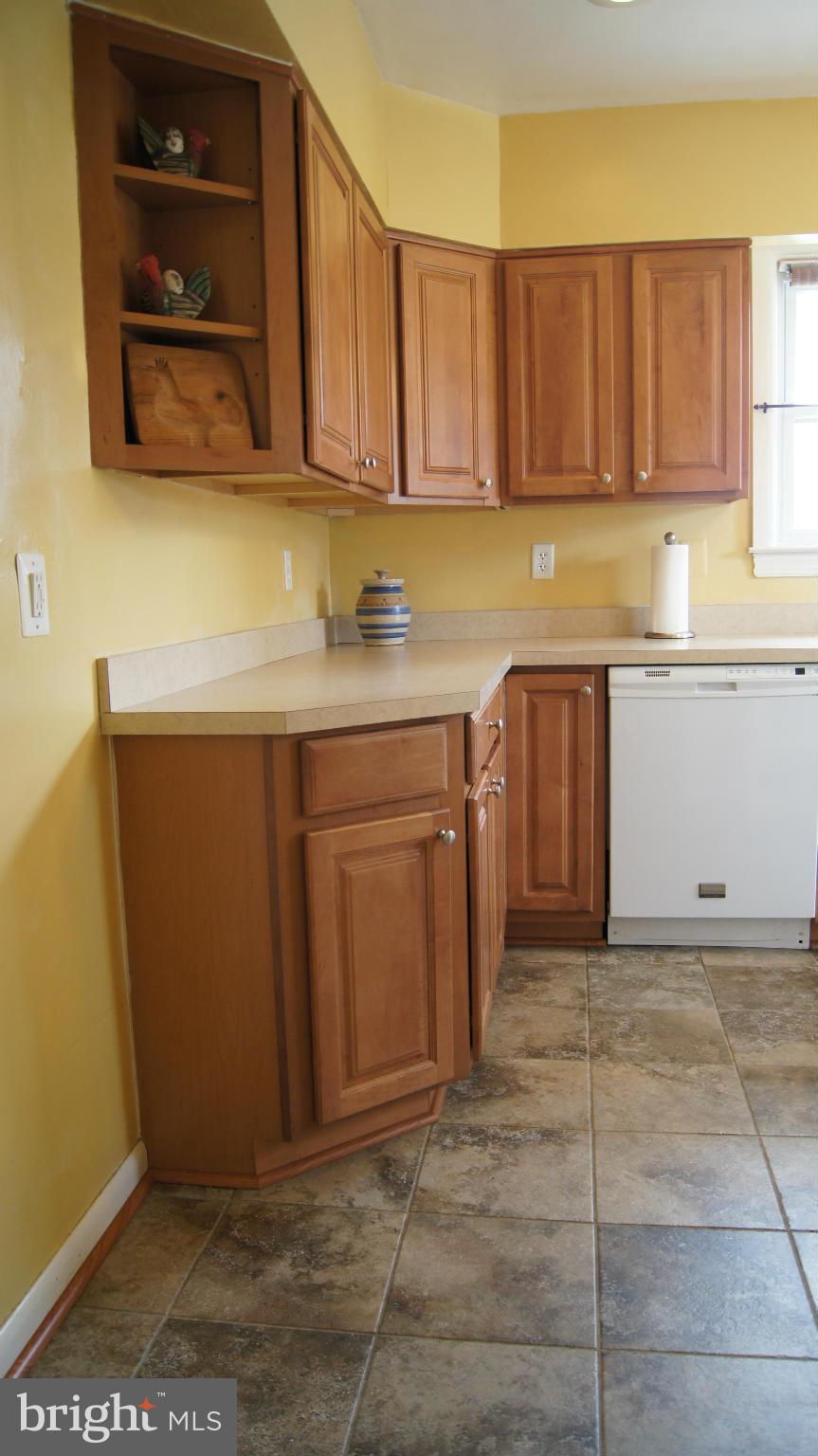 7314 Knollwood Road Baltimore, MD 21286 - Photo 13 of 30 Lots of storage space