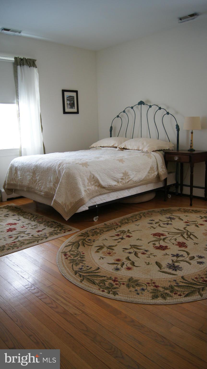 7314 Knollwood Road Baltimore, MD 21286 - Photo 18 of 30 Master bedroom